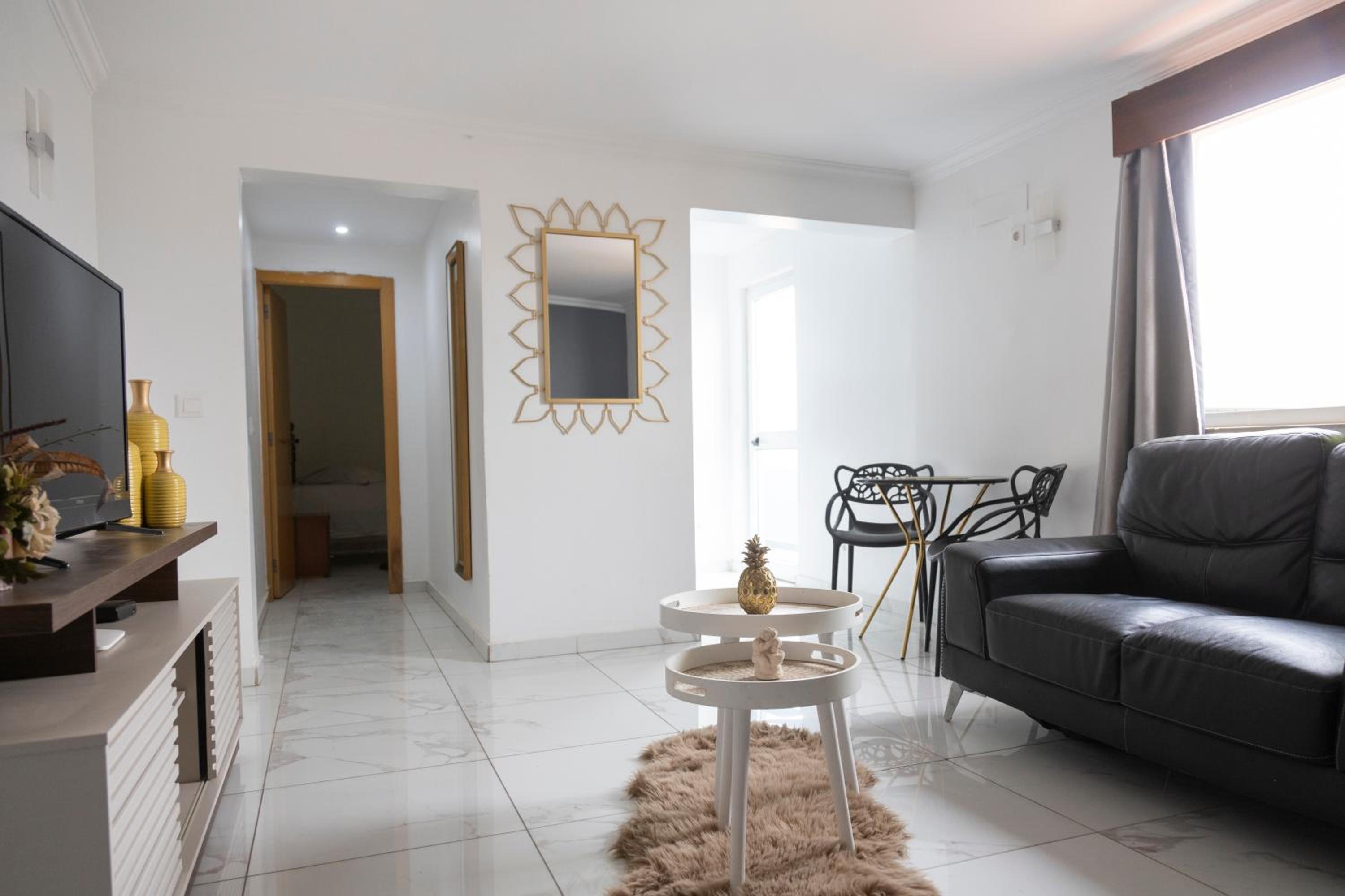 Palmarejo Gem: 2-bdr apt near Praça center - LCGR