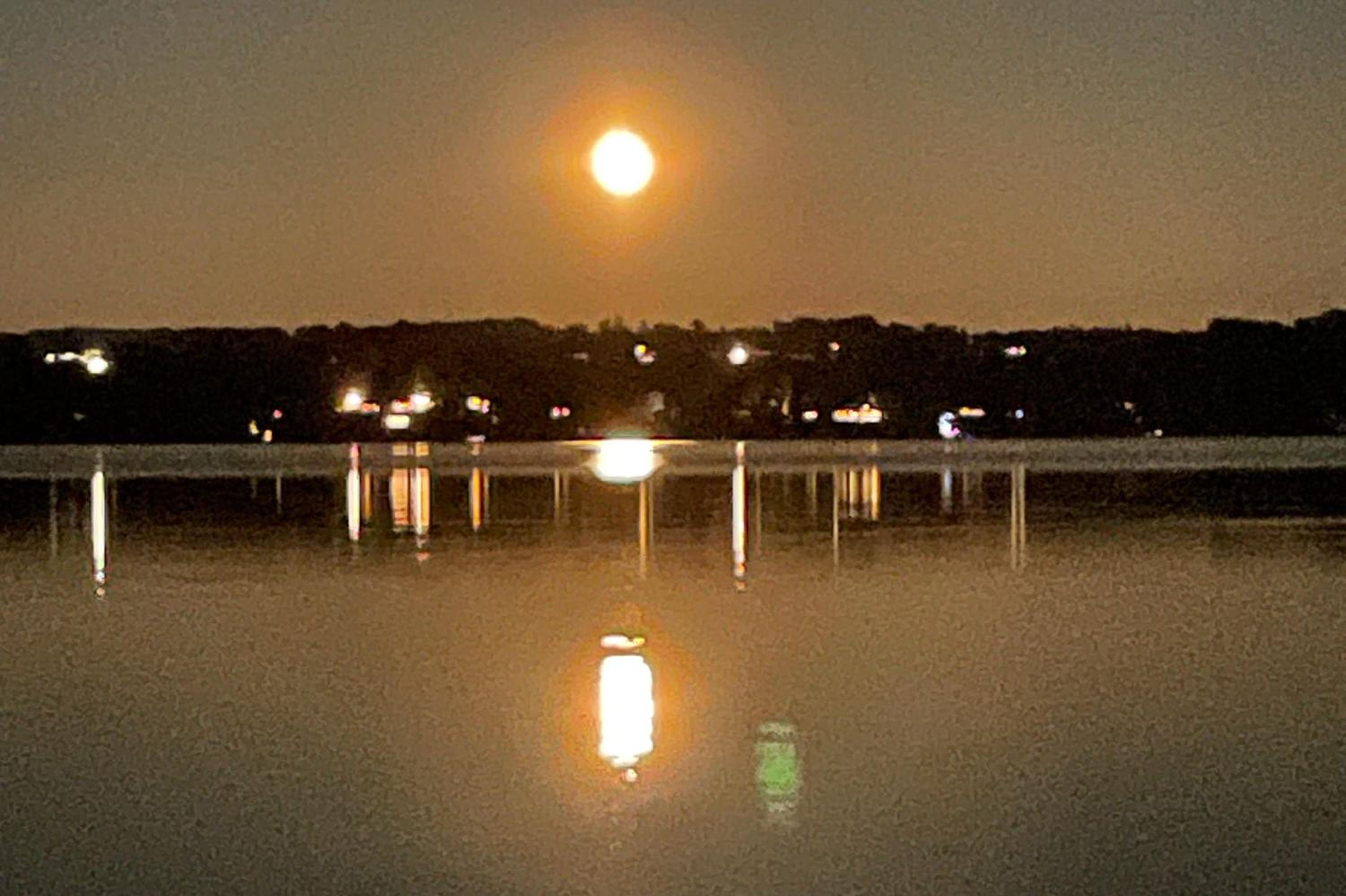 Dock! Waterfront Owasco Lake Moon Rise House