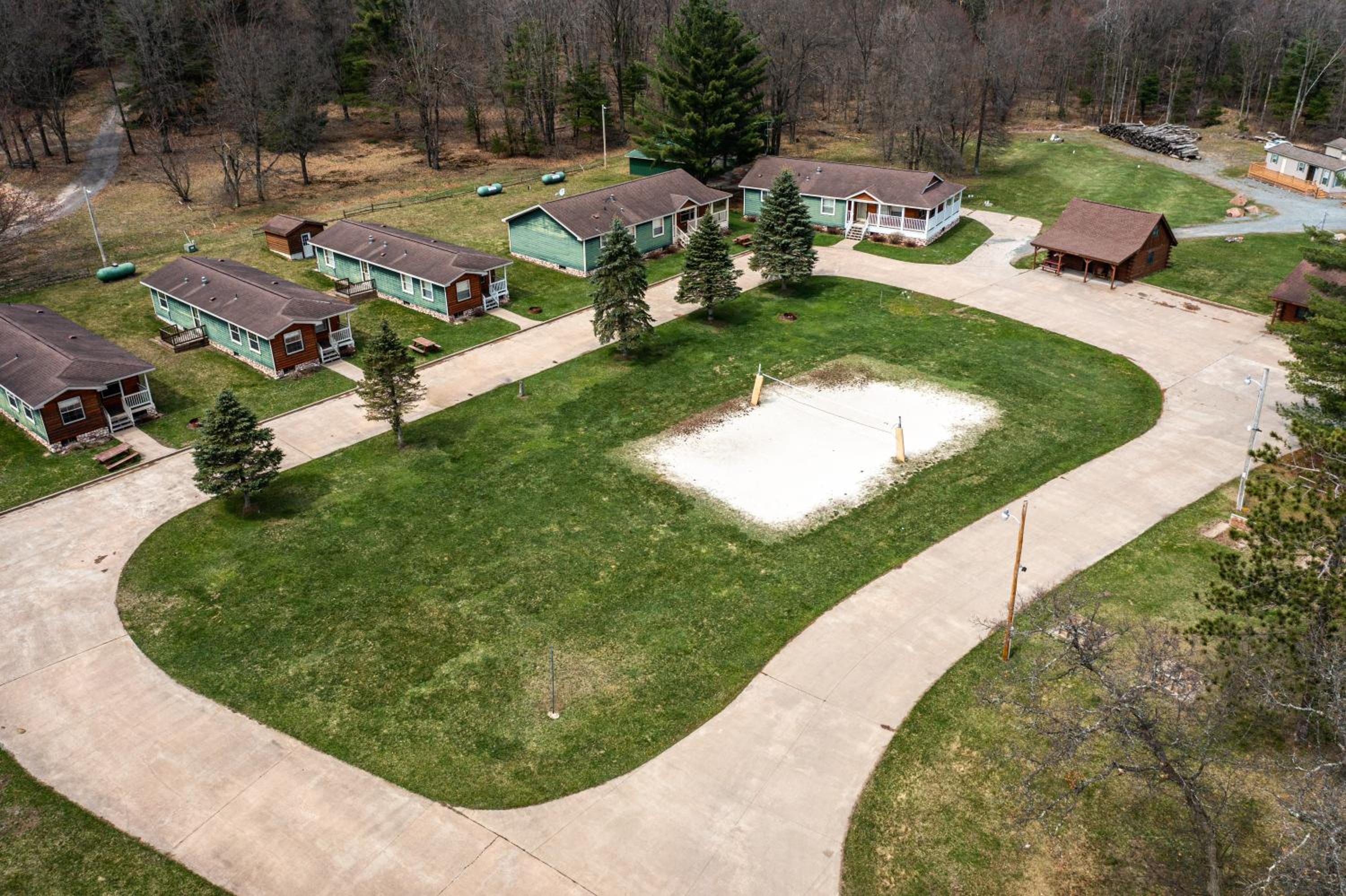 3br Riviera Cabin Sleeps 6, Fully Furnished! view 4