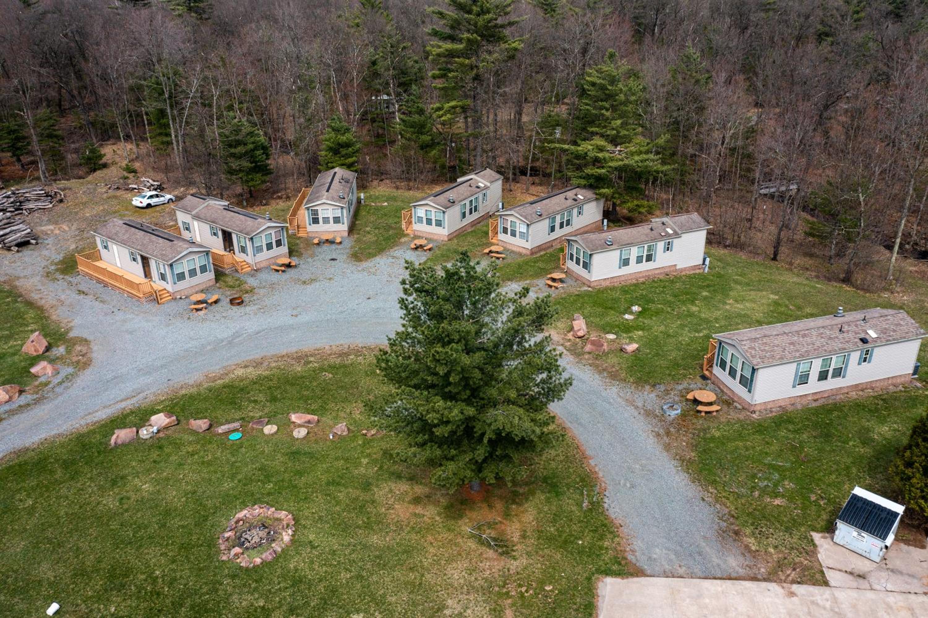3br Riviera Cabin Sleeps 6, Fully Furnished! view 5
