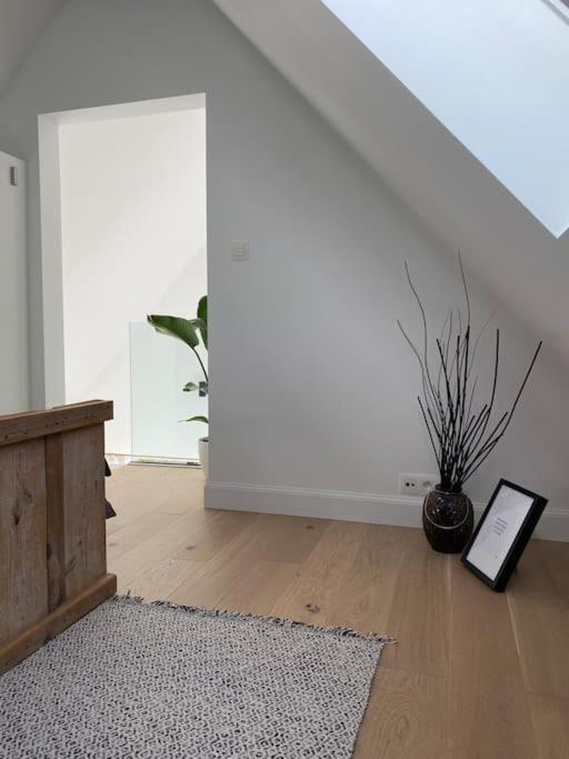 The Conservatory, a cosy holiday home located central between Gent Antwerpen & Brussel