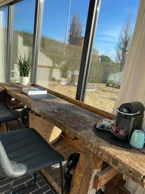 The Conservatory, a cosy holiday home located central between Gent Antwerpen & Brussel