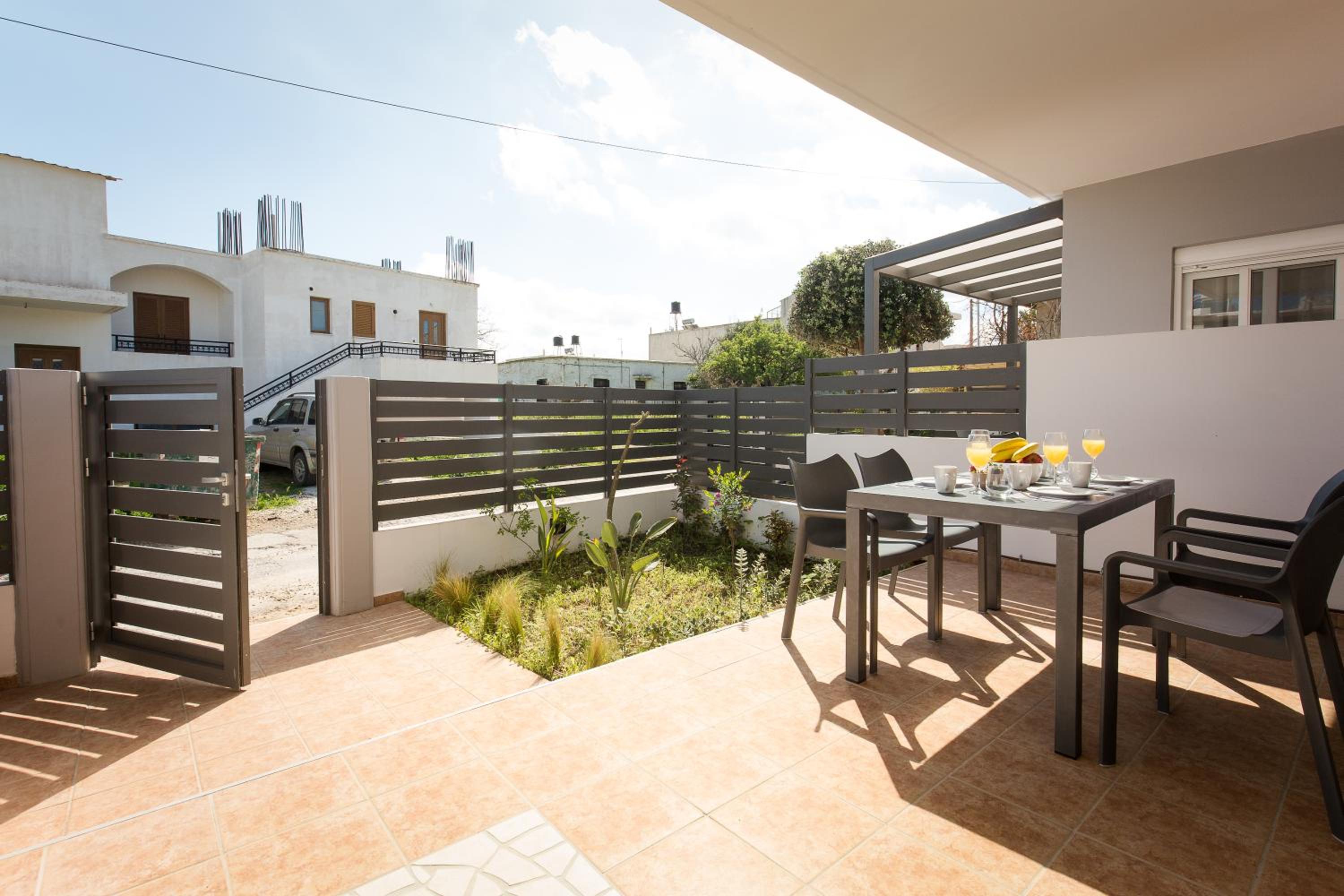 Kiss-ammos Apartments
