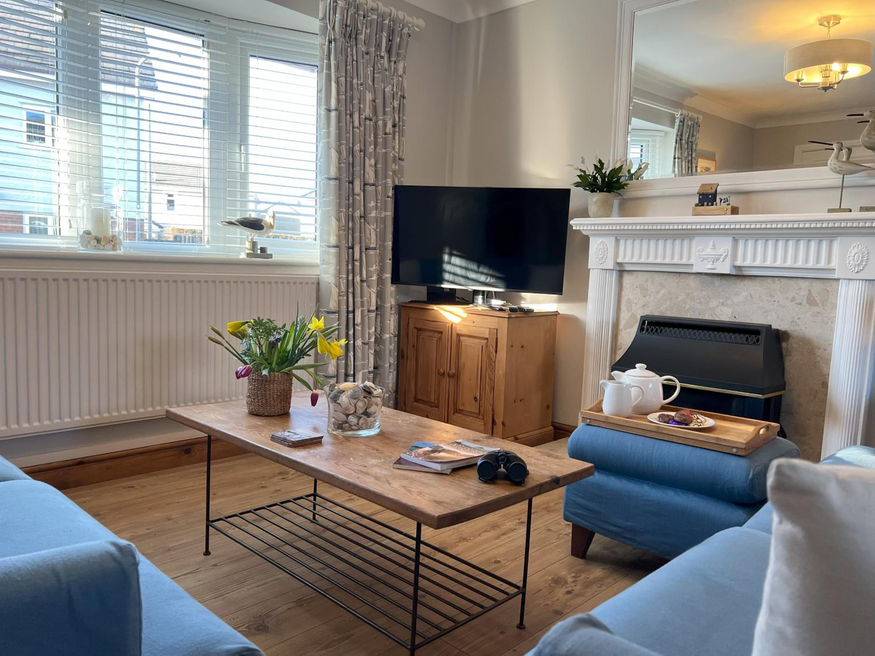 Anglesey Coastal Cottage 200 metres from Beach, Dog and Family Friendly view 2