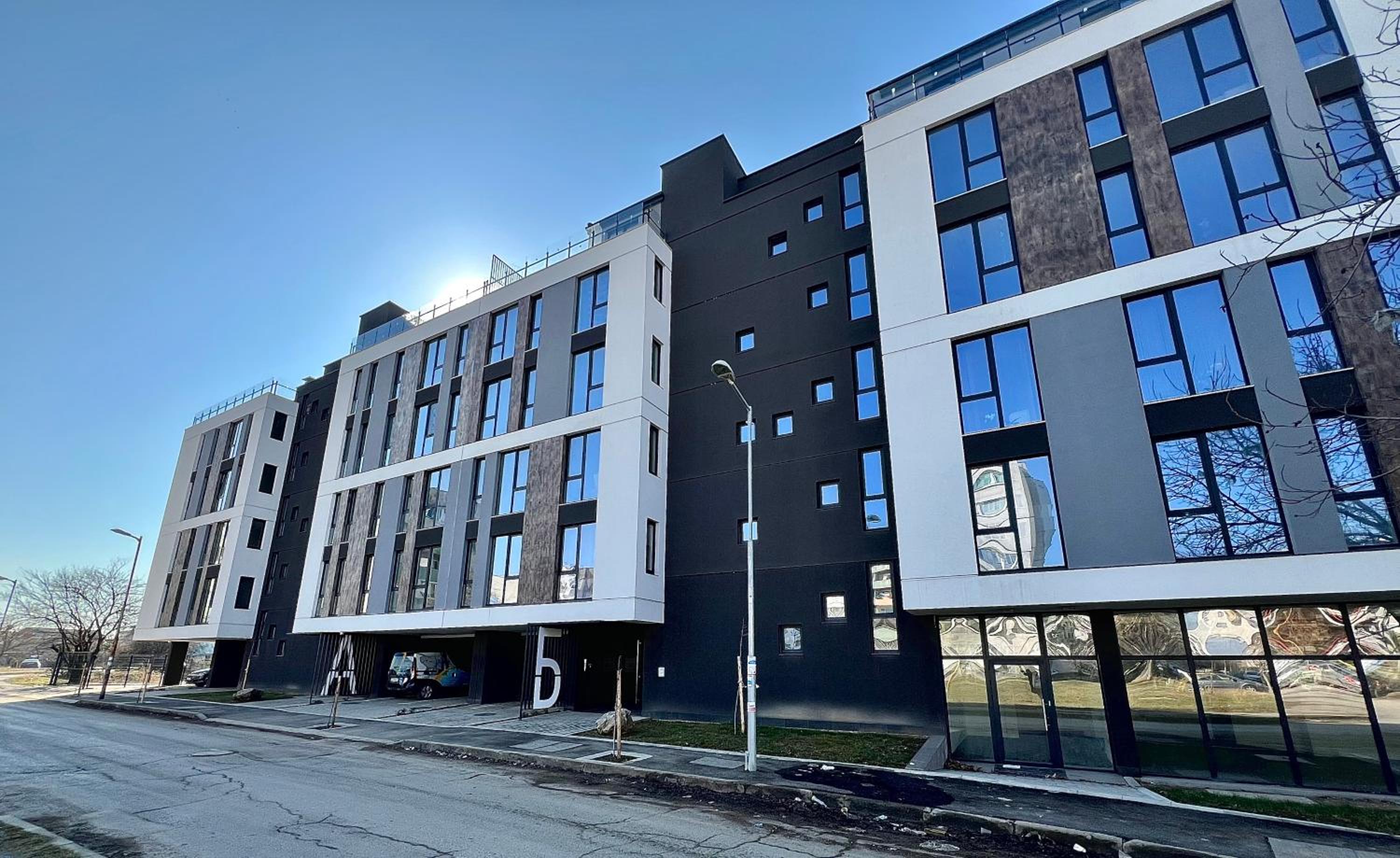 Stracciatella Homes Apartment
