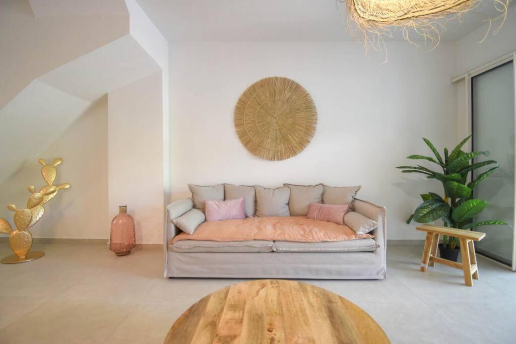 La Maison Rose view 5