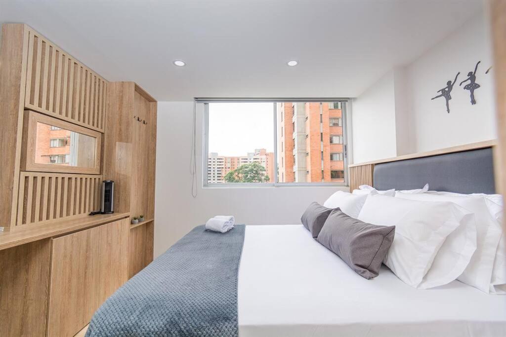 NEW! Homey Loft El Tesoro-Fast Wifi