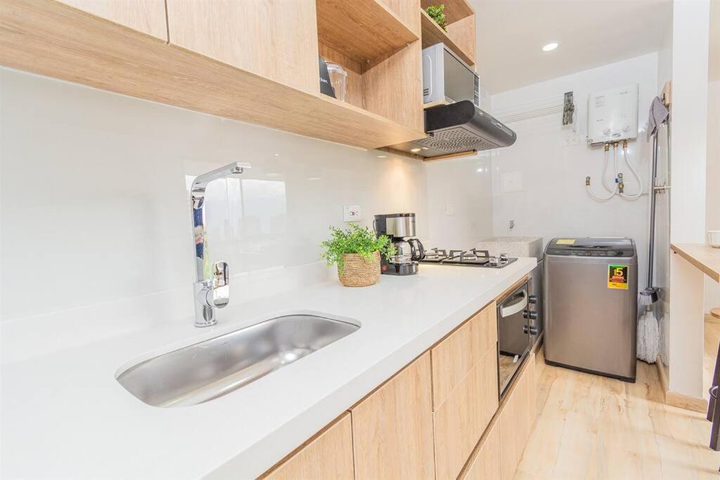 NEW! Homey Loft El Tesoro-Fast Wifi