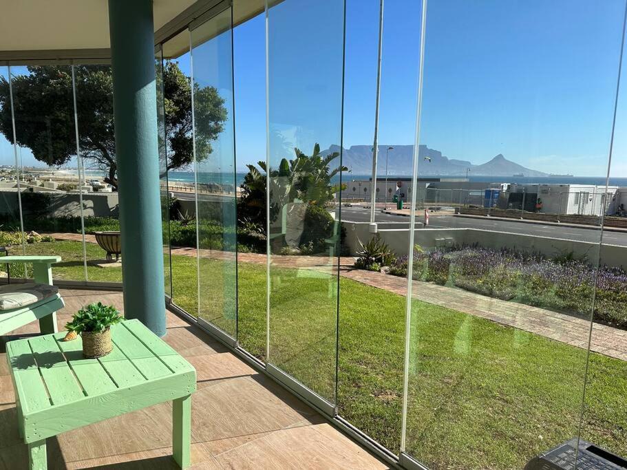 El Mufasa beachfront apartment with stunning views view 2
