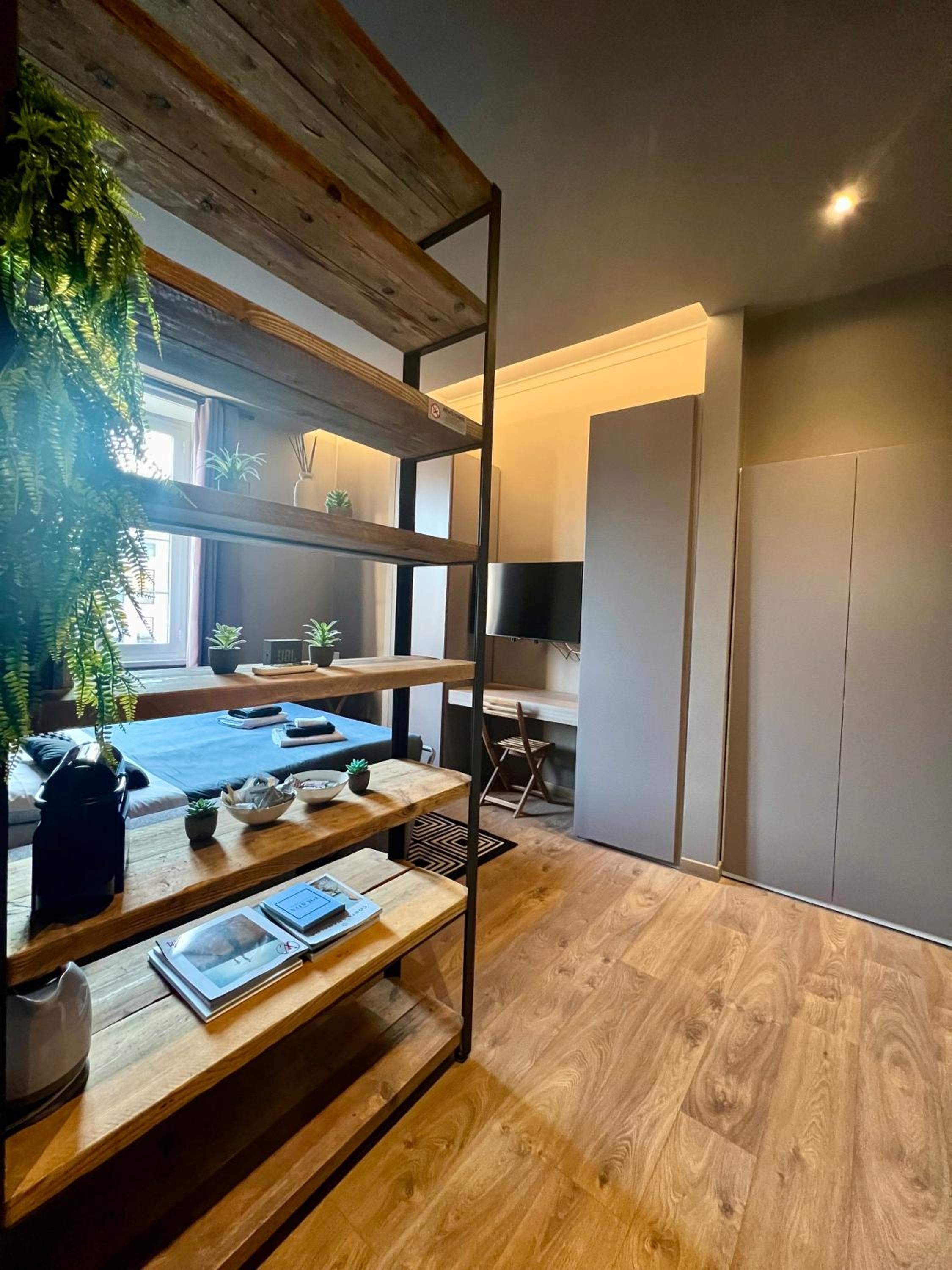 NEW LUXURY STUNNING BILO APARTMENT IN THE HEART OF MILAN MOSCOVA