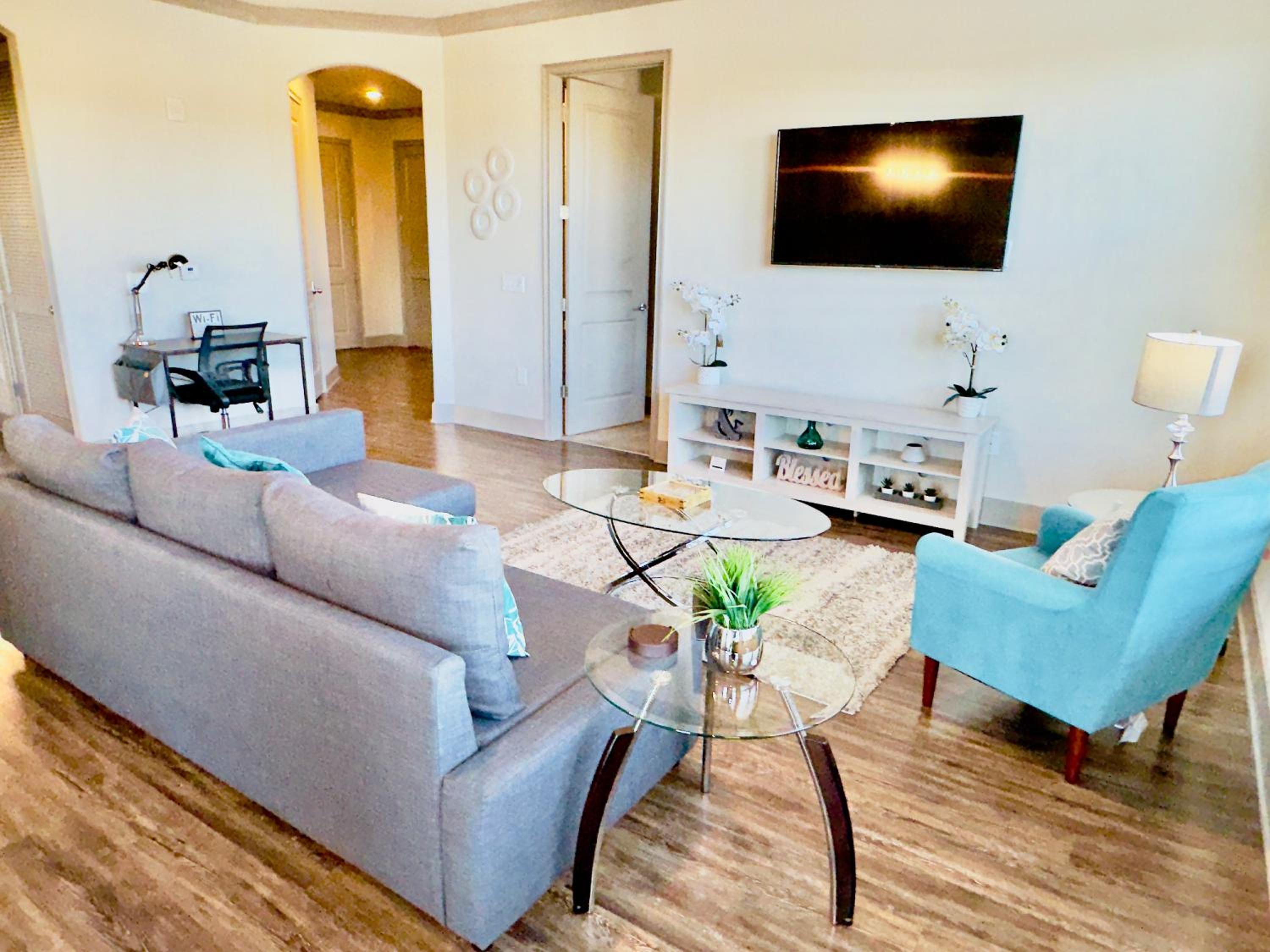 Buckhead Quarters- Spacious with Private Balcony view 4