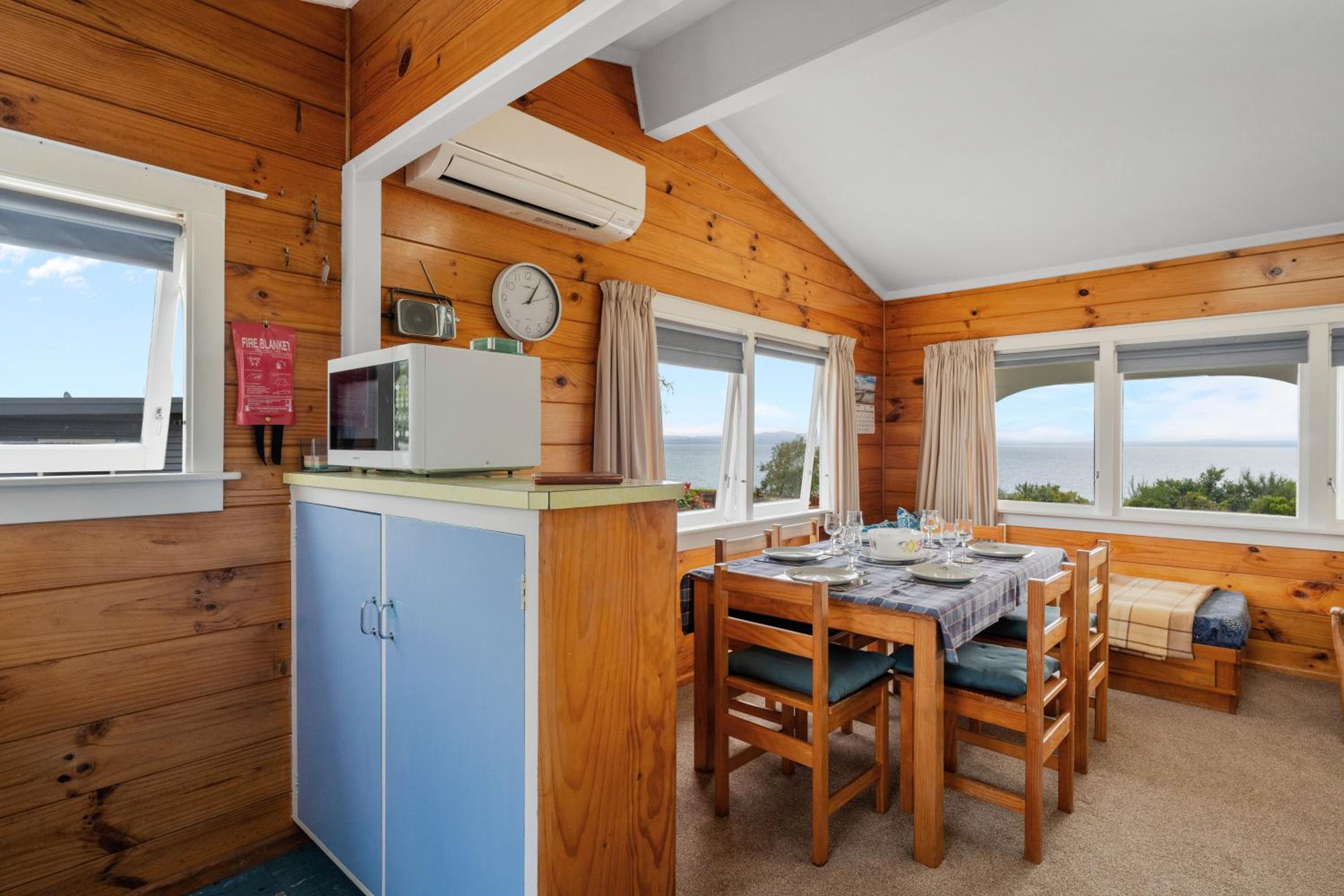 Te Moe - Lake Taupo Holiday Home view 3
