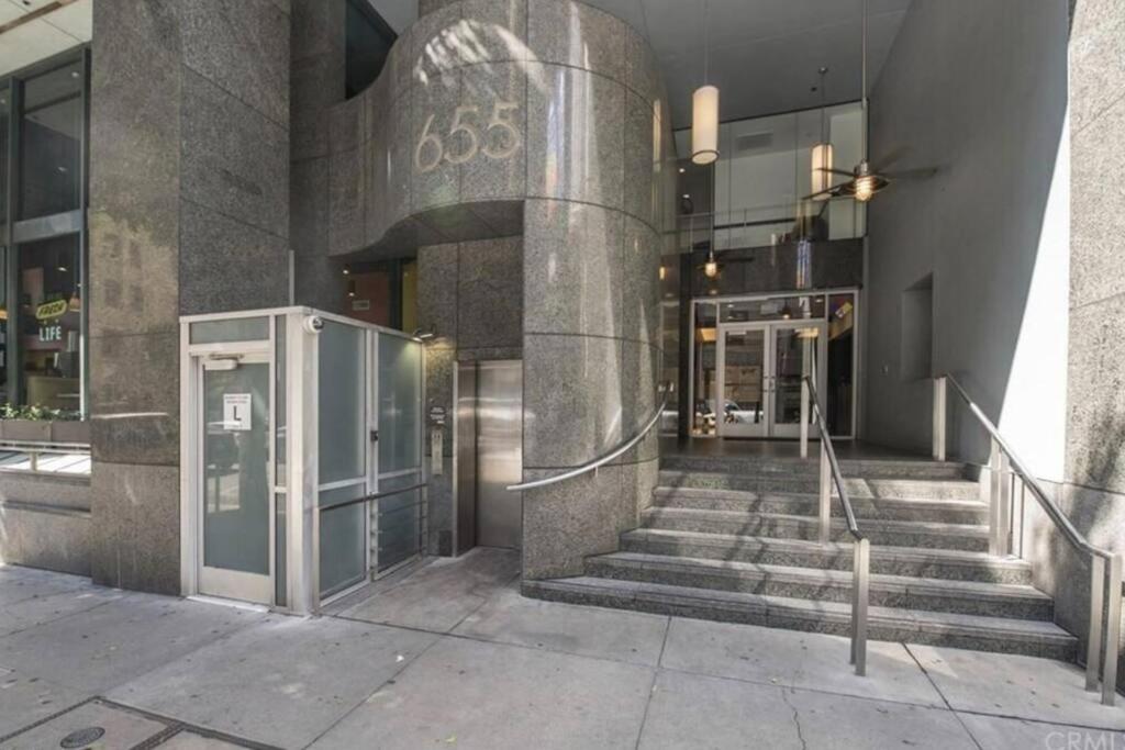 Condo in the heart of downtown