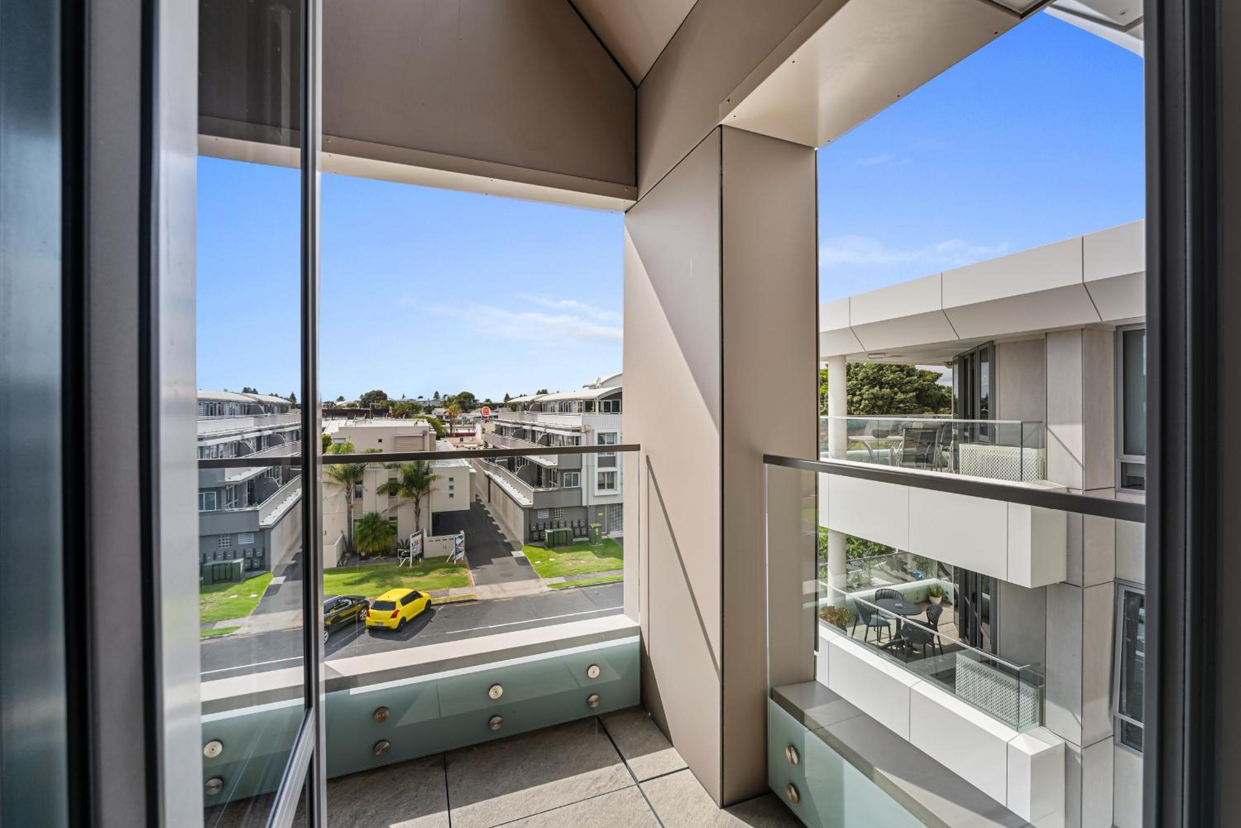 Apartment 407 - Mount Maunganui Apartment view 2