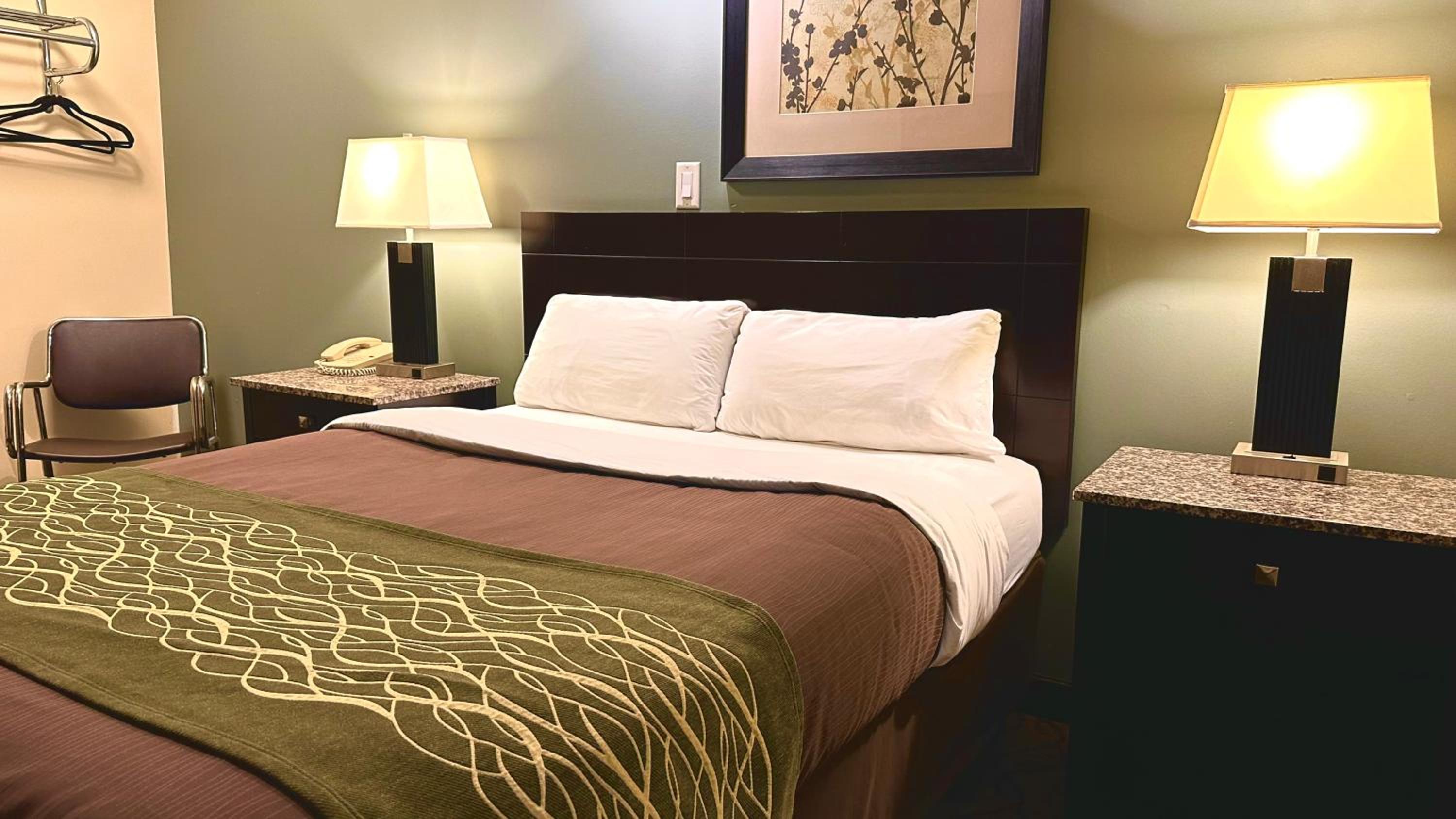 Lacombe Motor Inn