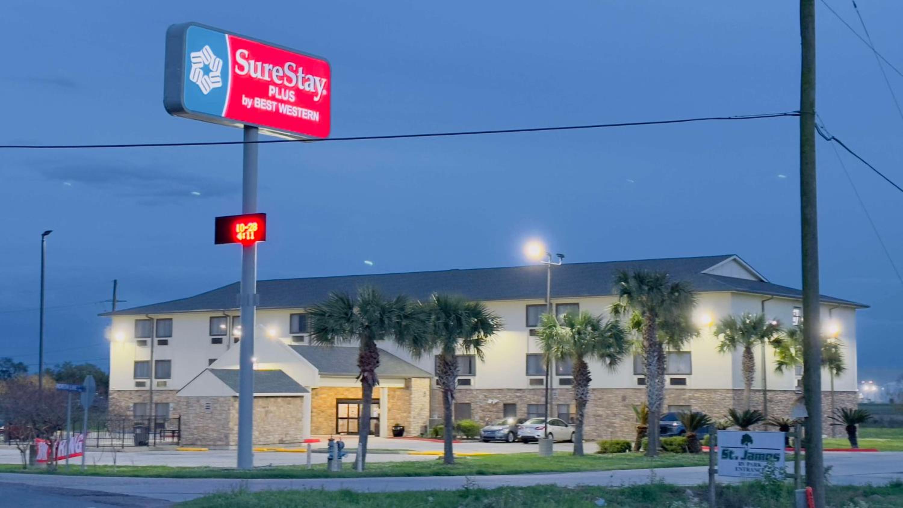 Hotel SureStay Plus by Best Western St. James Donaldsonville