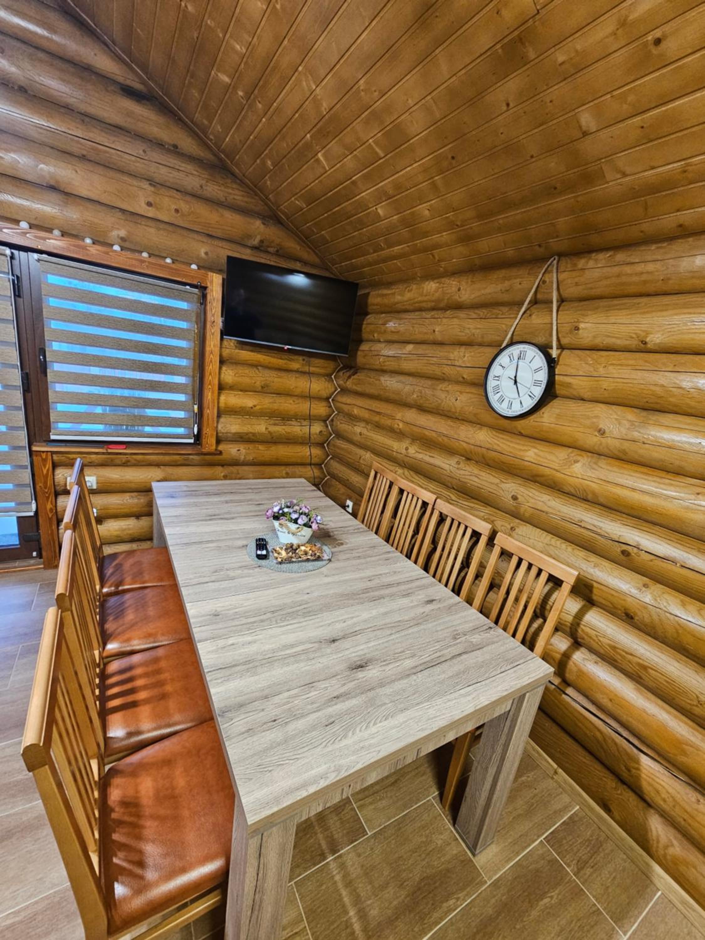 Tóparti Rönkház Vaja