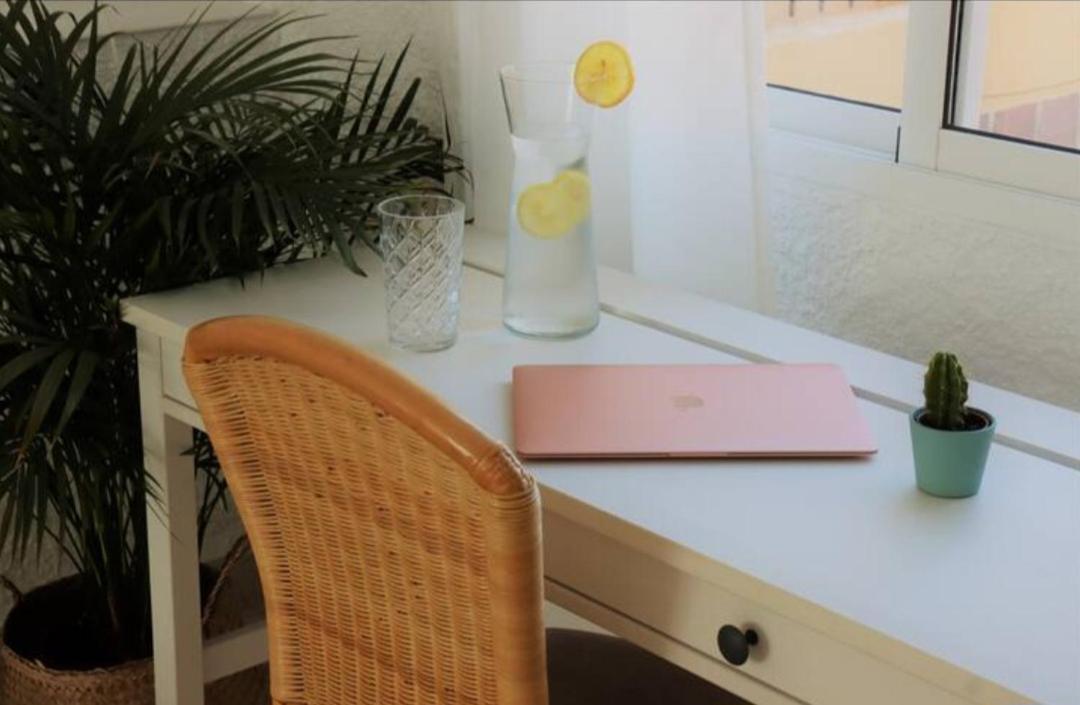 Apartamento Sun and Salt, Punta Prima,fantastic location ,beautiful swimming pool and bbq, self check-in! view 2