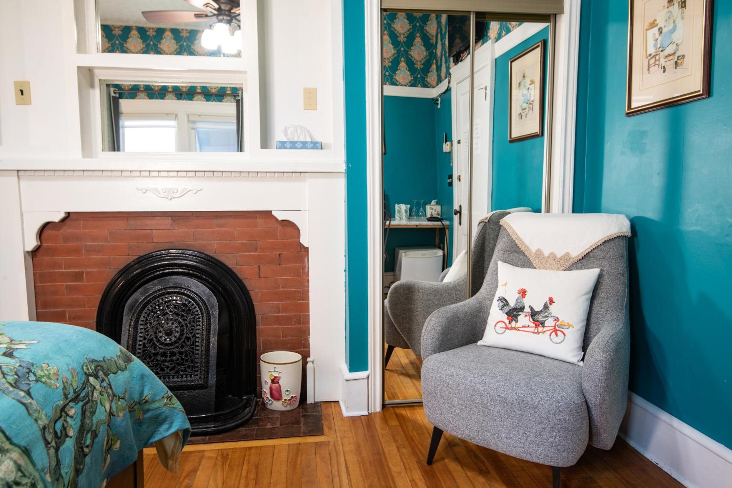 Charlottetown Vacations - Prince Street Suites - Property Image 6