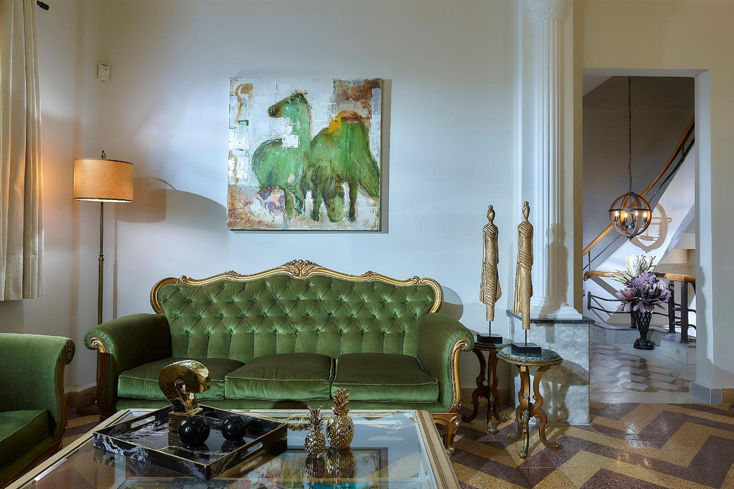 lounge