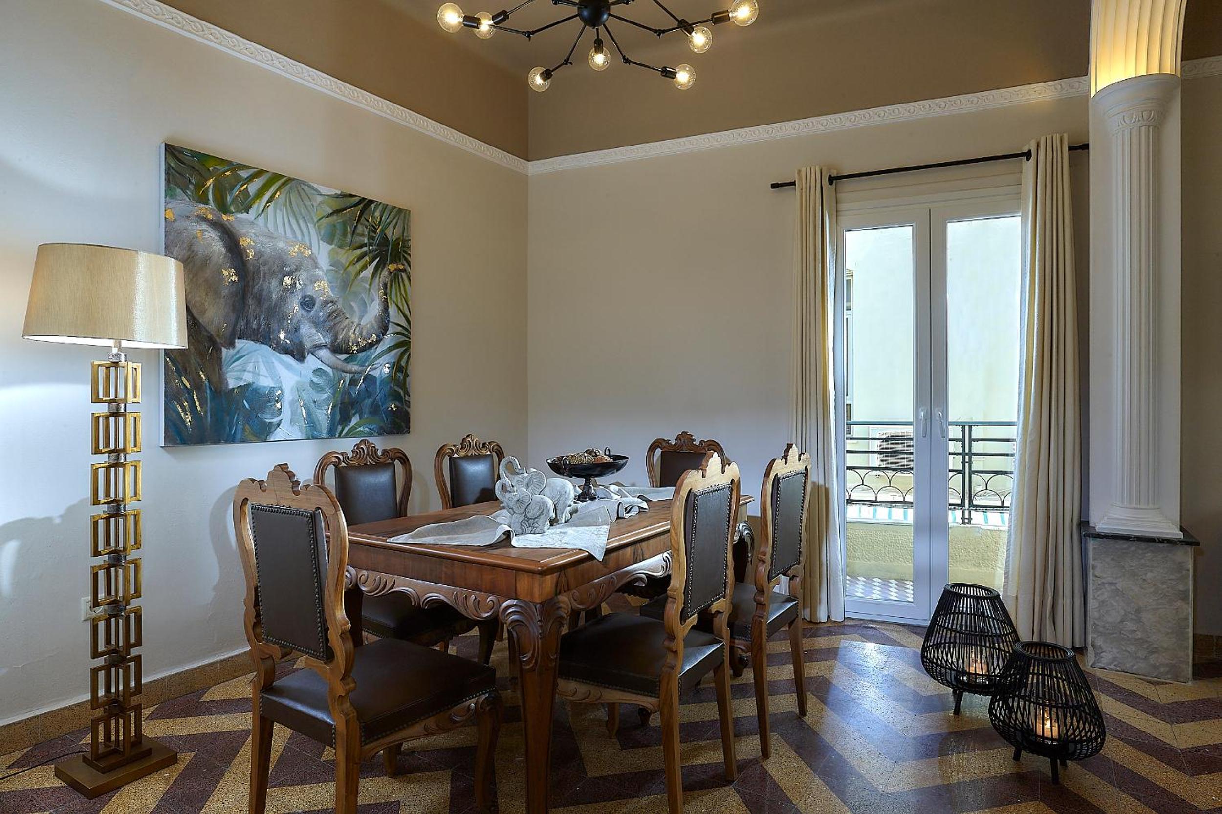 dining