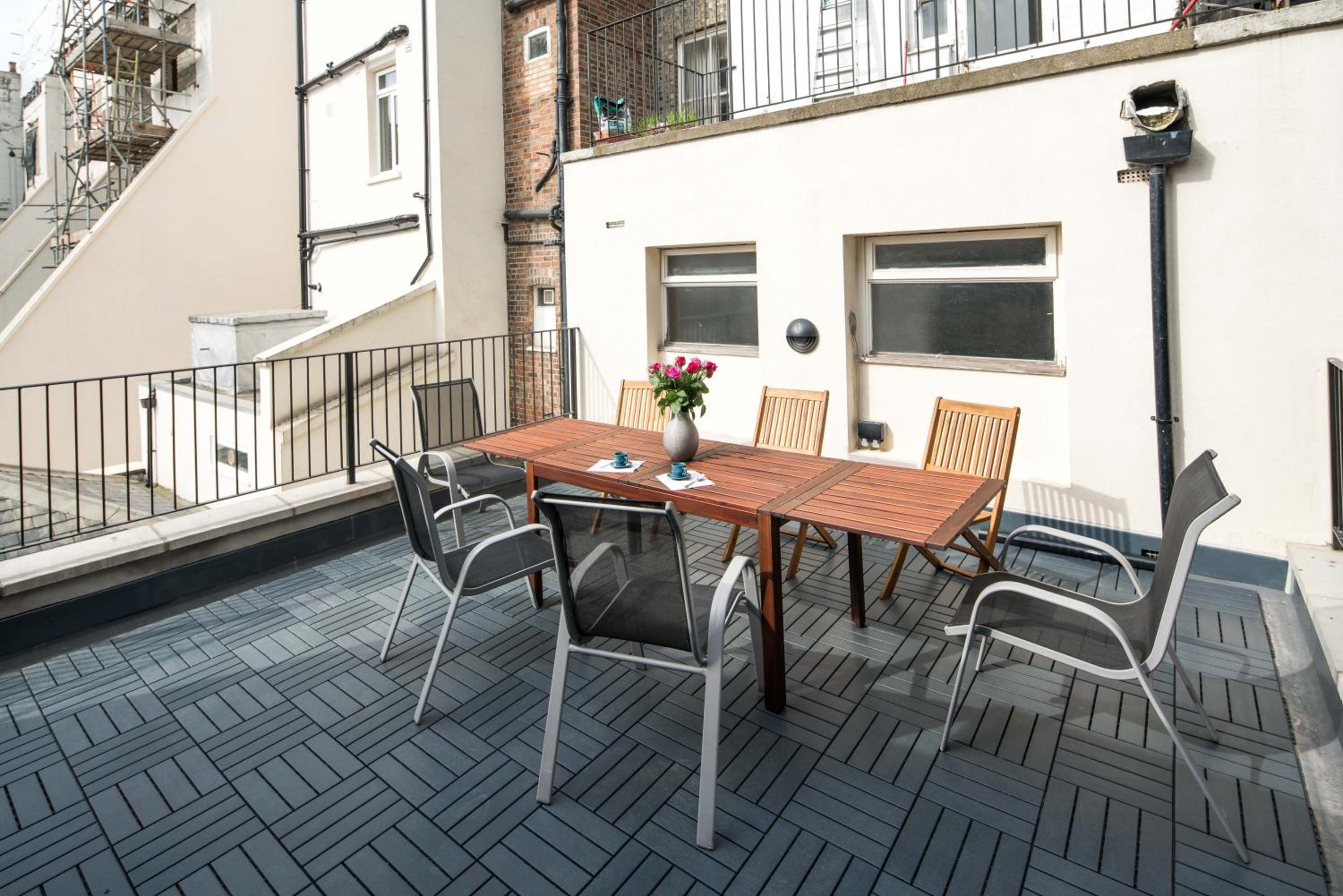 Roof Haven at Kensington Mews