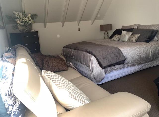 Private Guest Wing - Durie Vale Lodge view 4