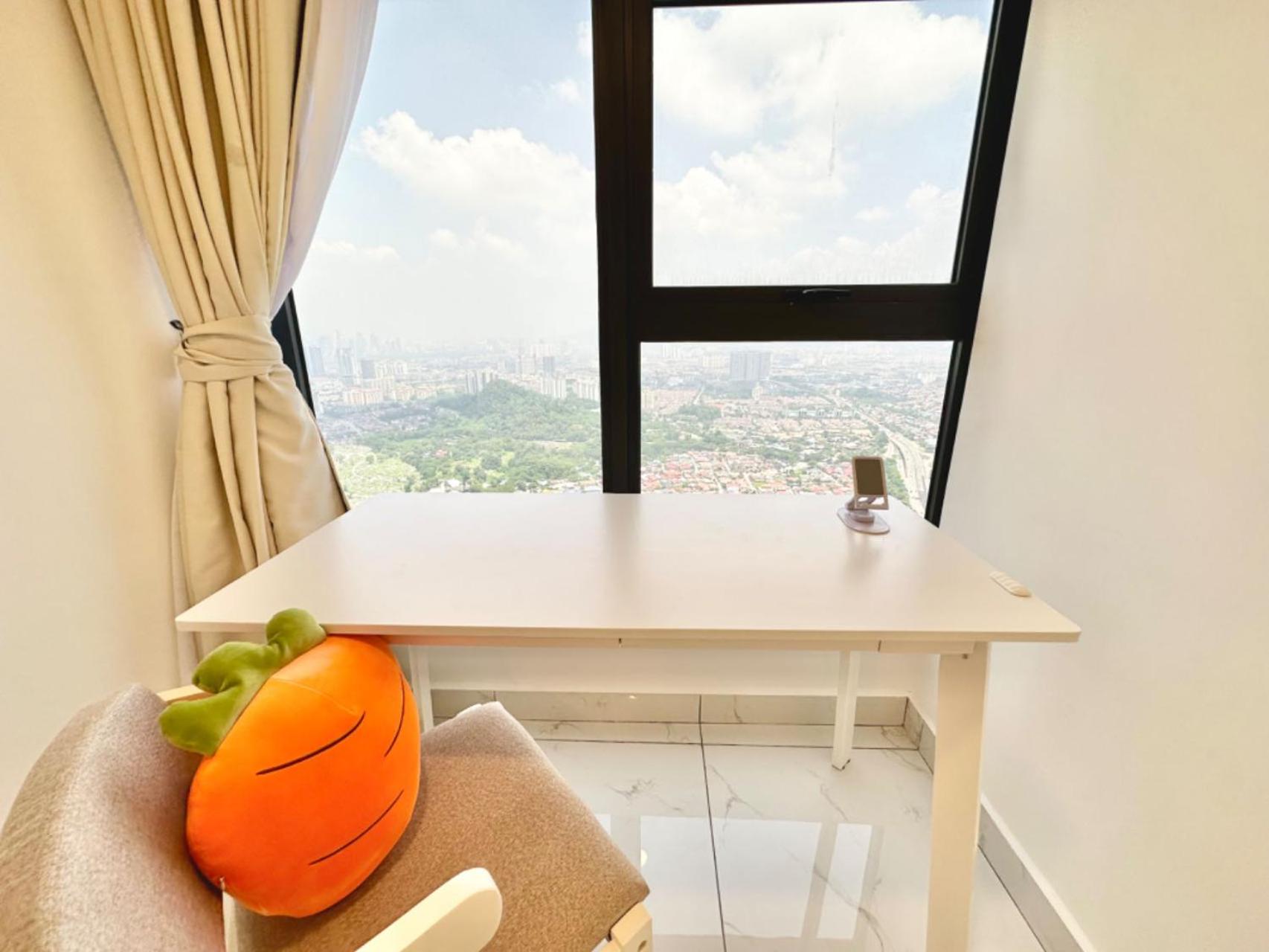 Arte Cheras, Kuala Lumpur 3 Room x 8 pax KLCC Nice View Karaoke with BathTub