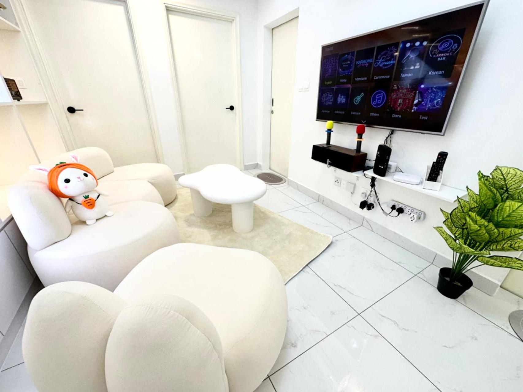 Arte Cheras, Kuala Lumpur 3 Room x 8 pax KLCC Nice View Karaoke with BathTub