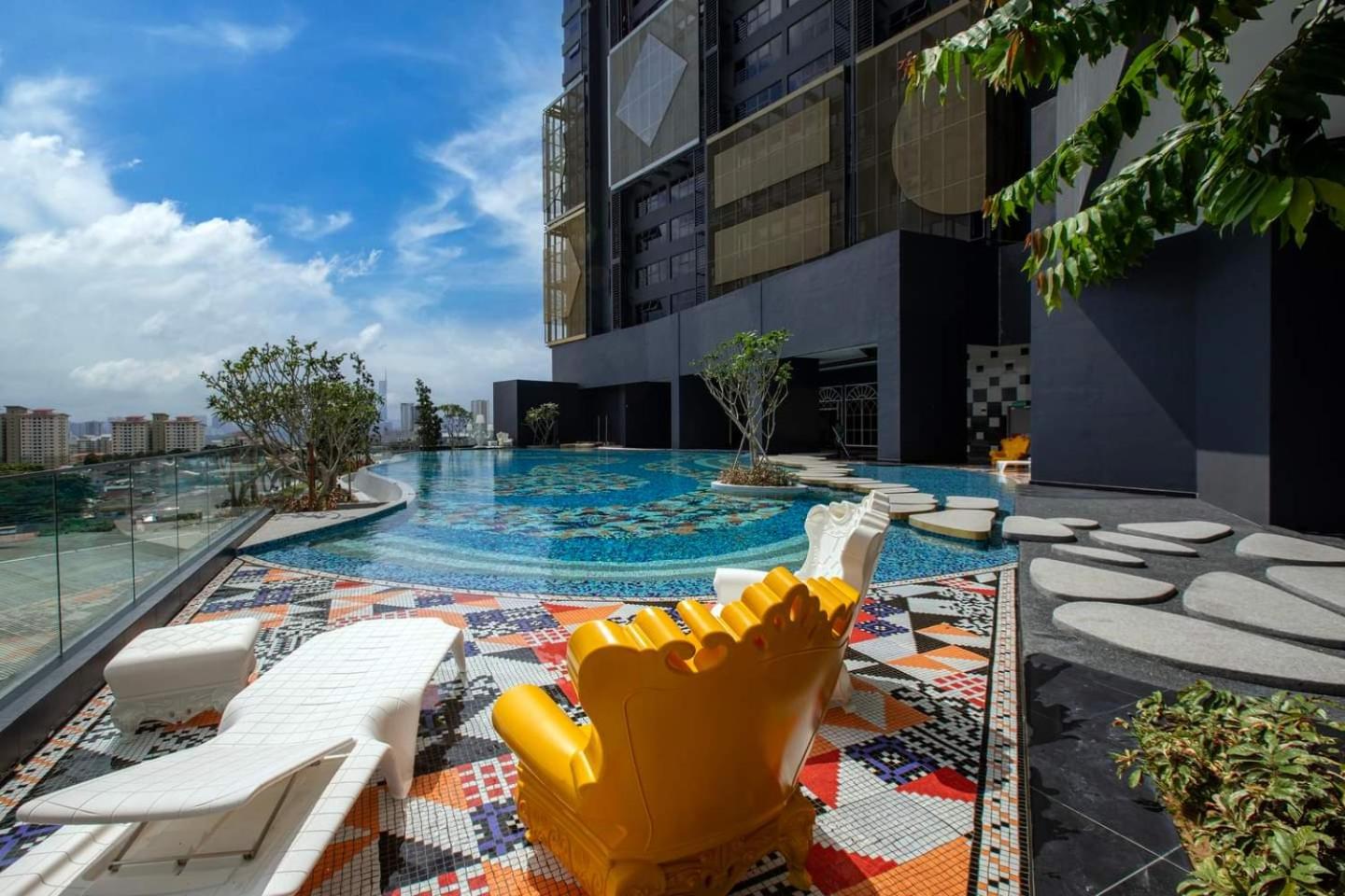 Arte Cheras, Kuala Lumpur 3 Room x 8 pax KLCC Nice View Karaoke with BathTub