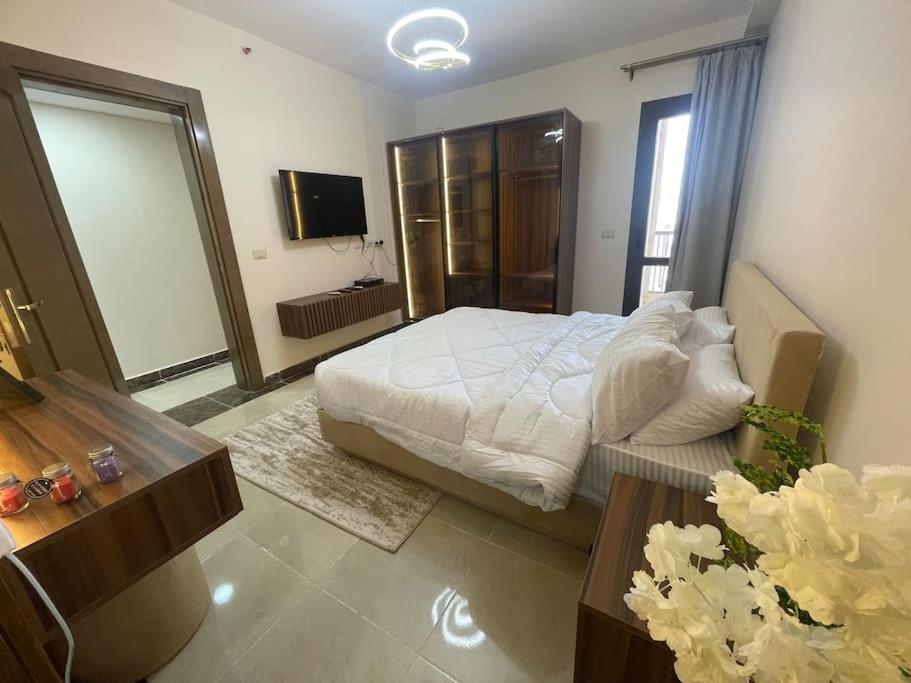 Unique duplex hotel apartment pool view
