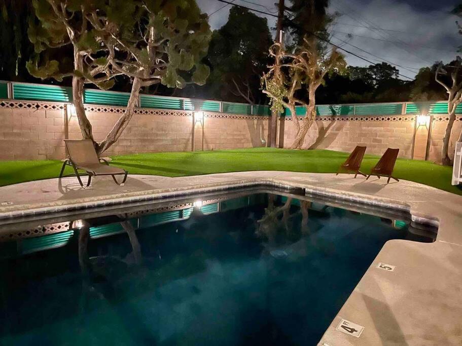 New cheerful villa, Pool, Spa, Mini Golf, Game room, Fire pit next to Disneyland view 4