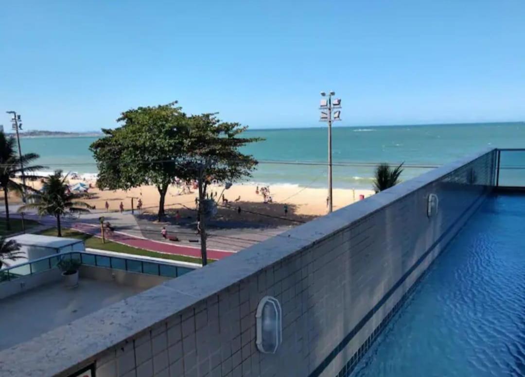 Prédio Frente Mar Praia da Costa 08