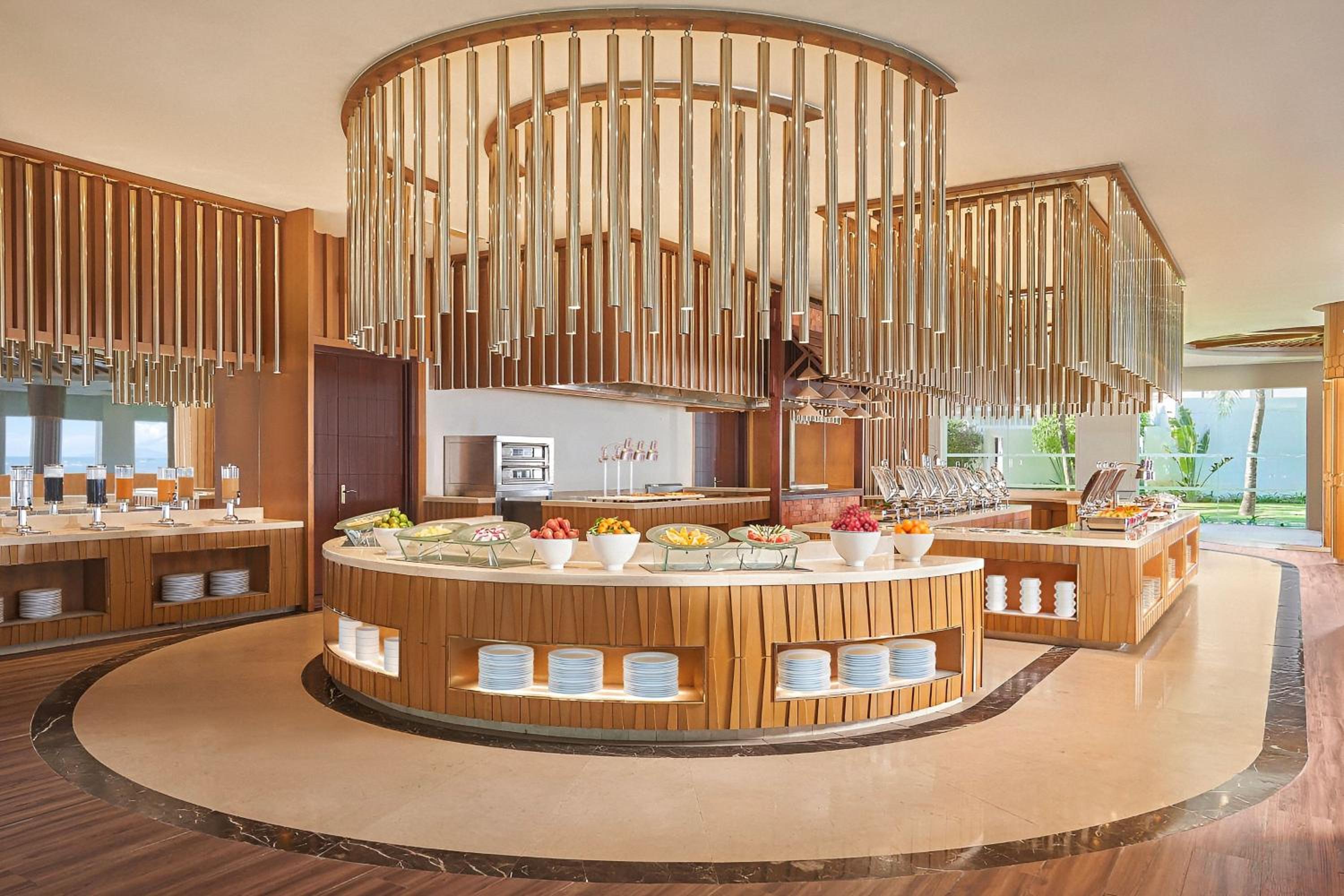 Renaissance Danang Hoi An Resort & Spa