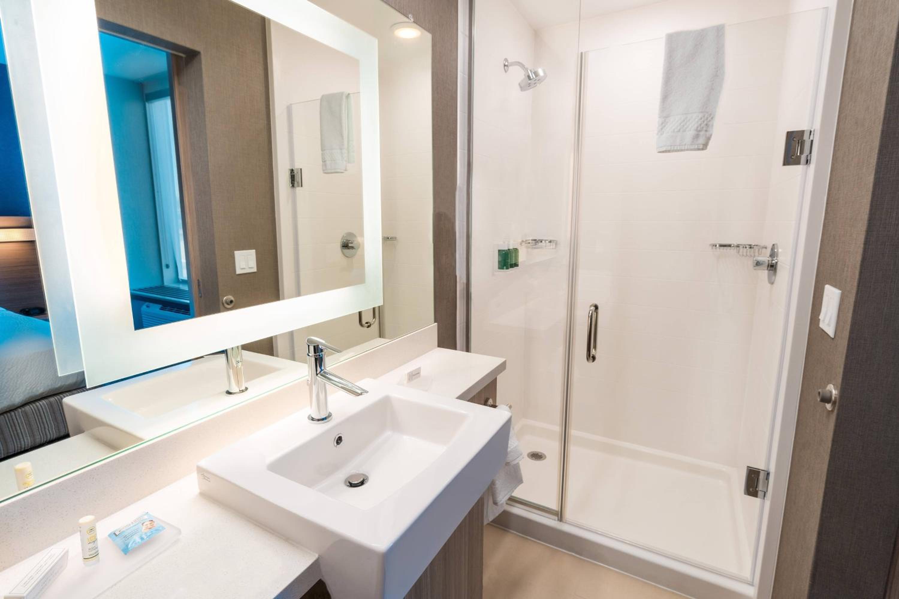 Newark Vacations - SpringHill Suites by Marriott Newark Fremont - Property Image 10