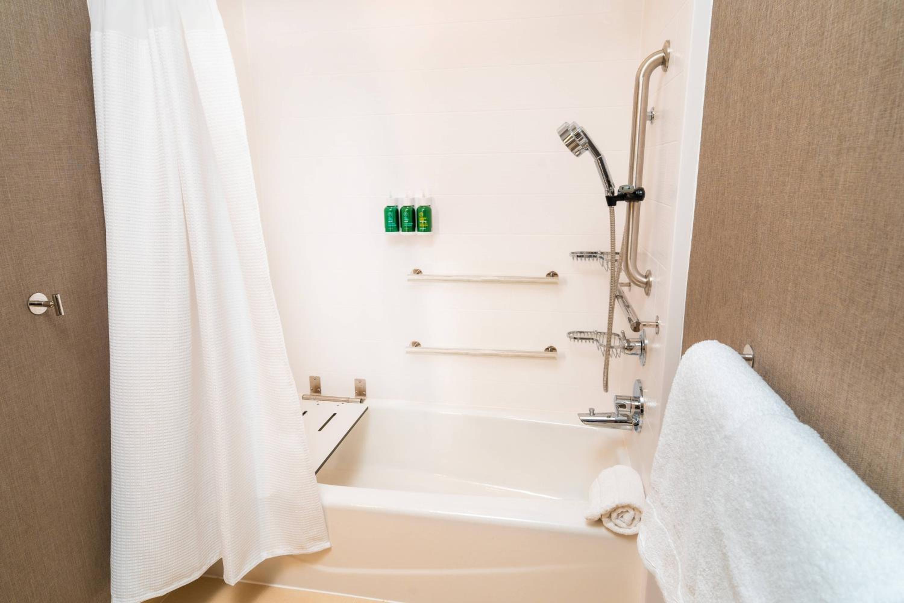 Newark Vacations - SpringHill Suites by Marriott Newark Fremont - Property Image 3