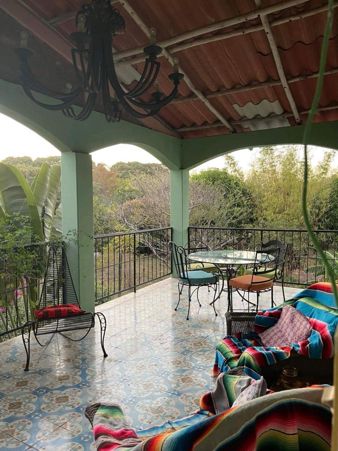 The Traveler Palm B and B view 4