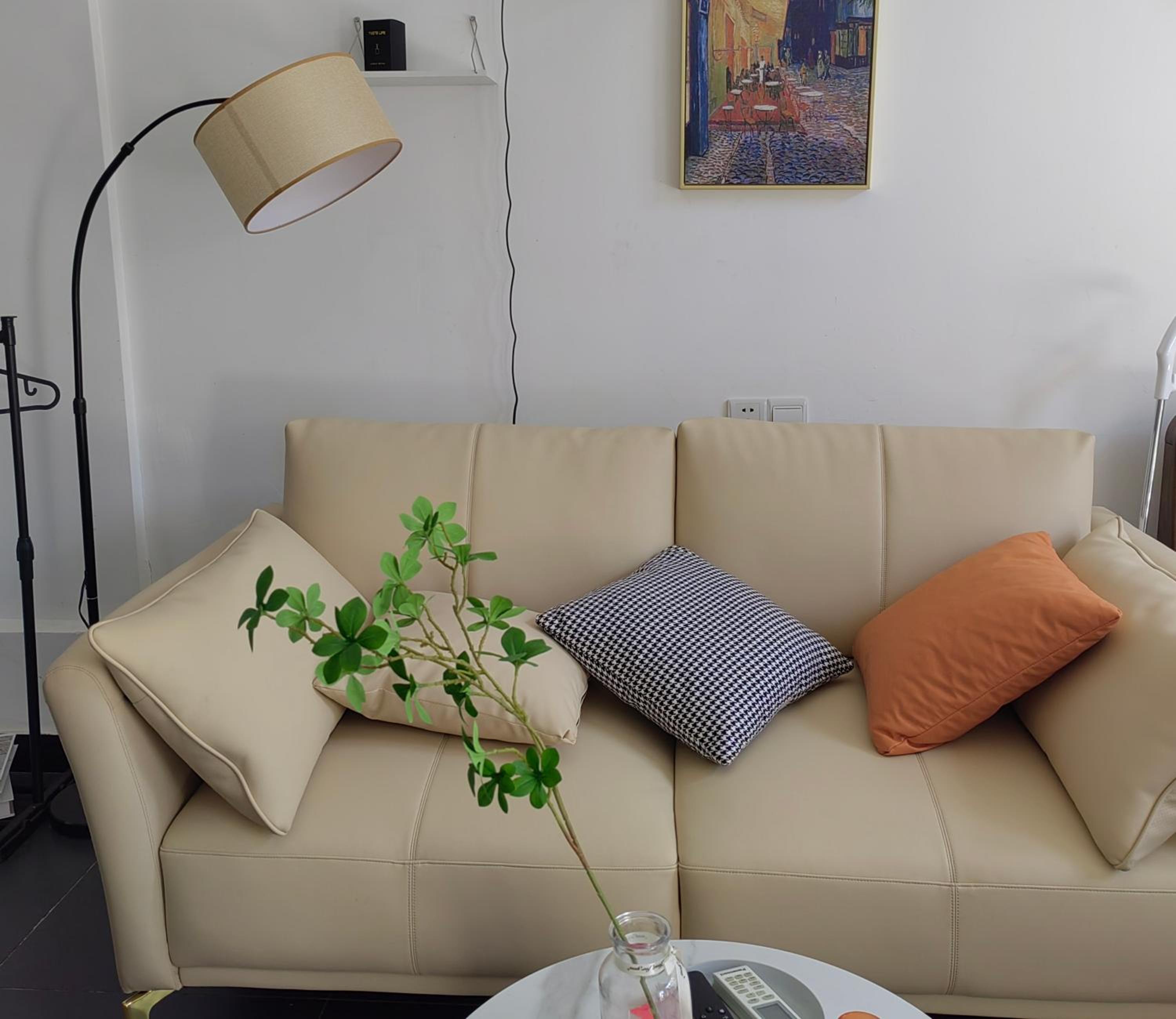 Chinese new year style Shanghai Garden Historical loft Apartment with courtyard and citywalk- Near Downtown Wukang Road
