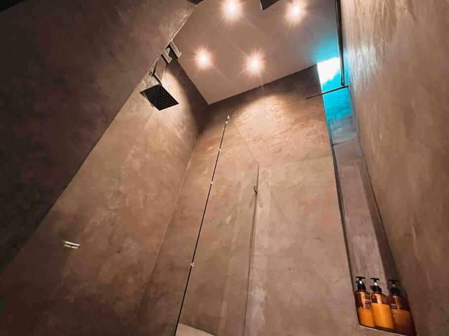 SUITE JACUZZI PROVENZA PROBLADO