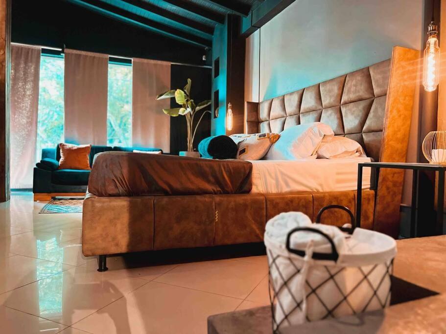 SUITE JACUZZI PROVENZA PROBLADO