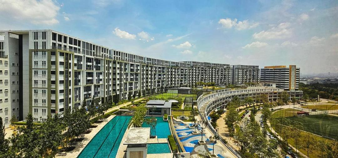 Radia Residence Bukit Jelutong Shah Alam photo 4