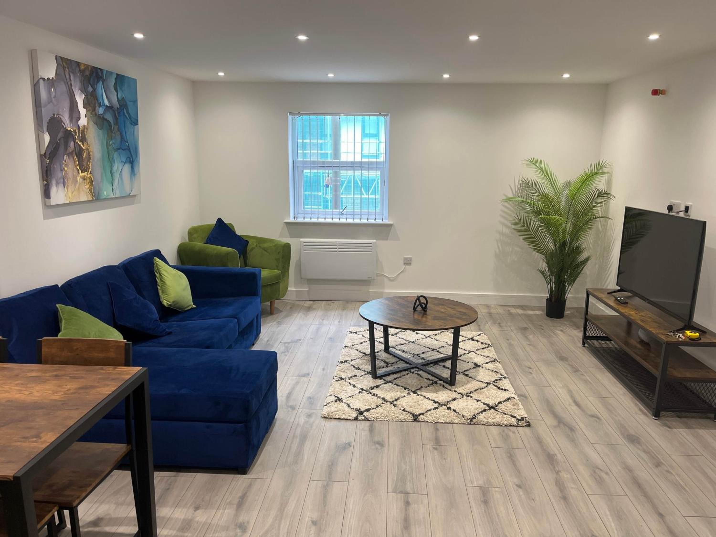Modern 1 Bedroom Apartment Town Centre Camberley view 4