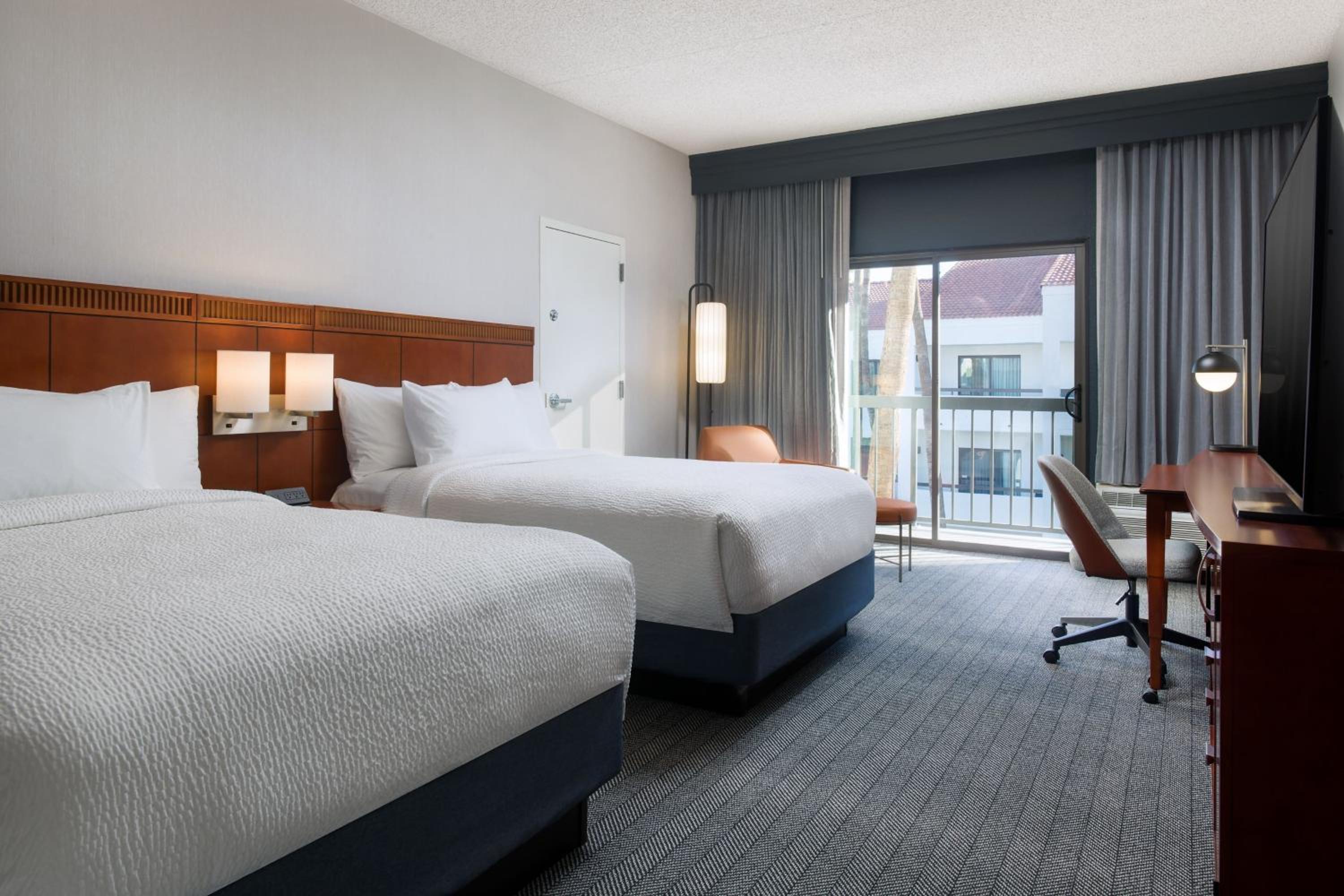 Phoenix Vacations - Courtyard by Marriott Phoenix North - Property Image 5