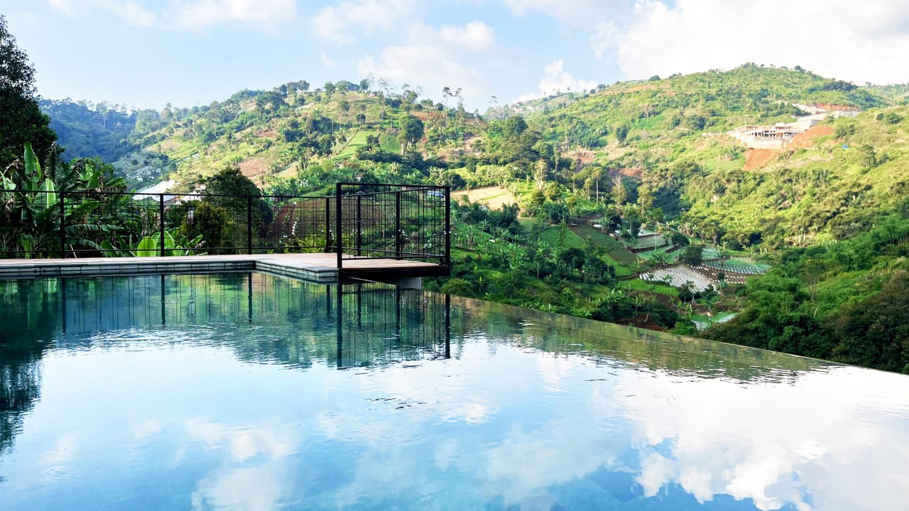 Thalassaville Dago Bandung