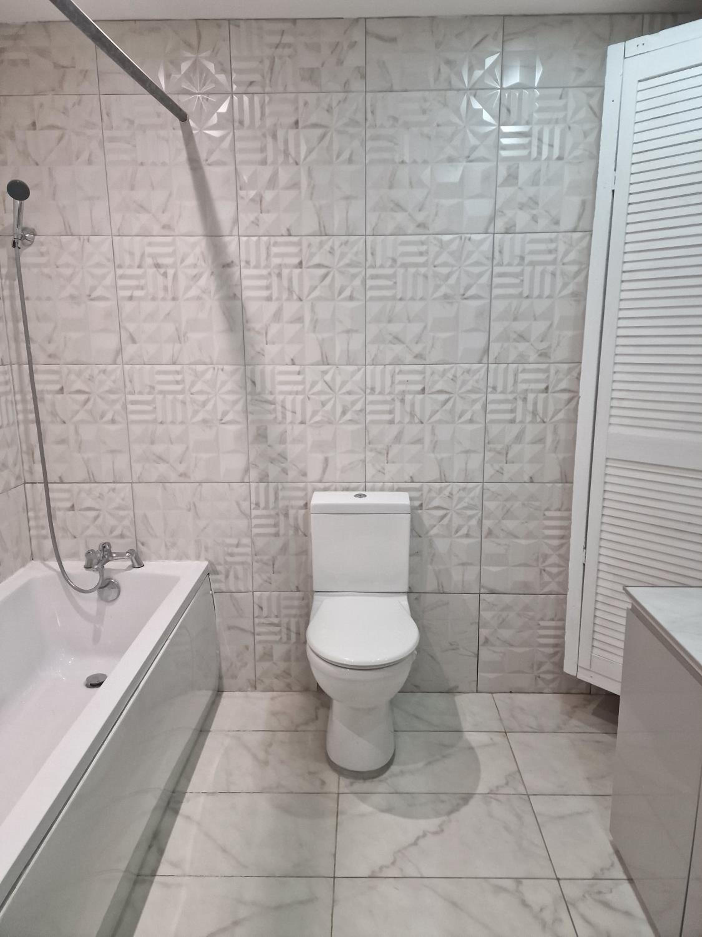 Modern garden apartment close to airport and sea view 3