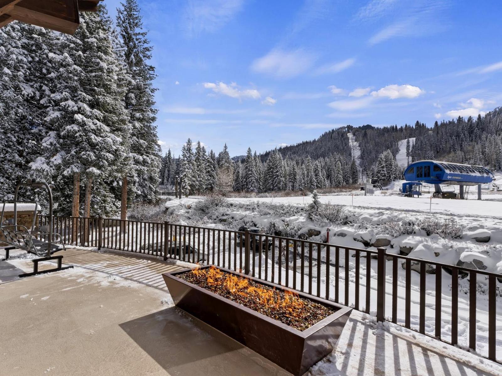 Apex Lodge SOL-12011
