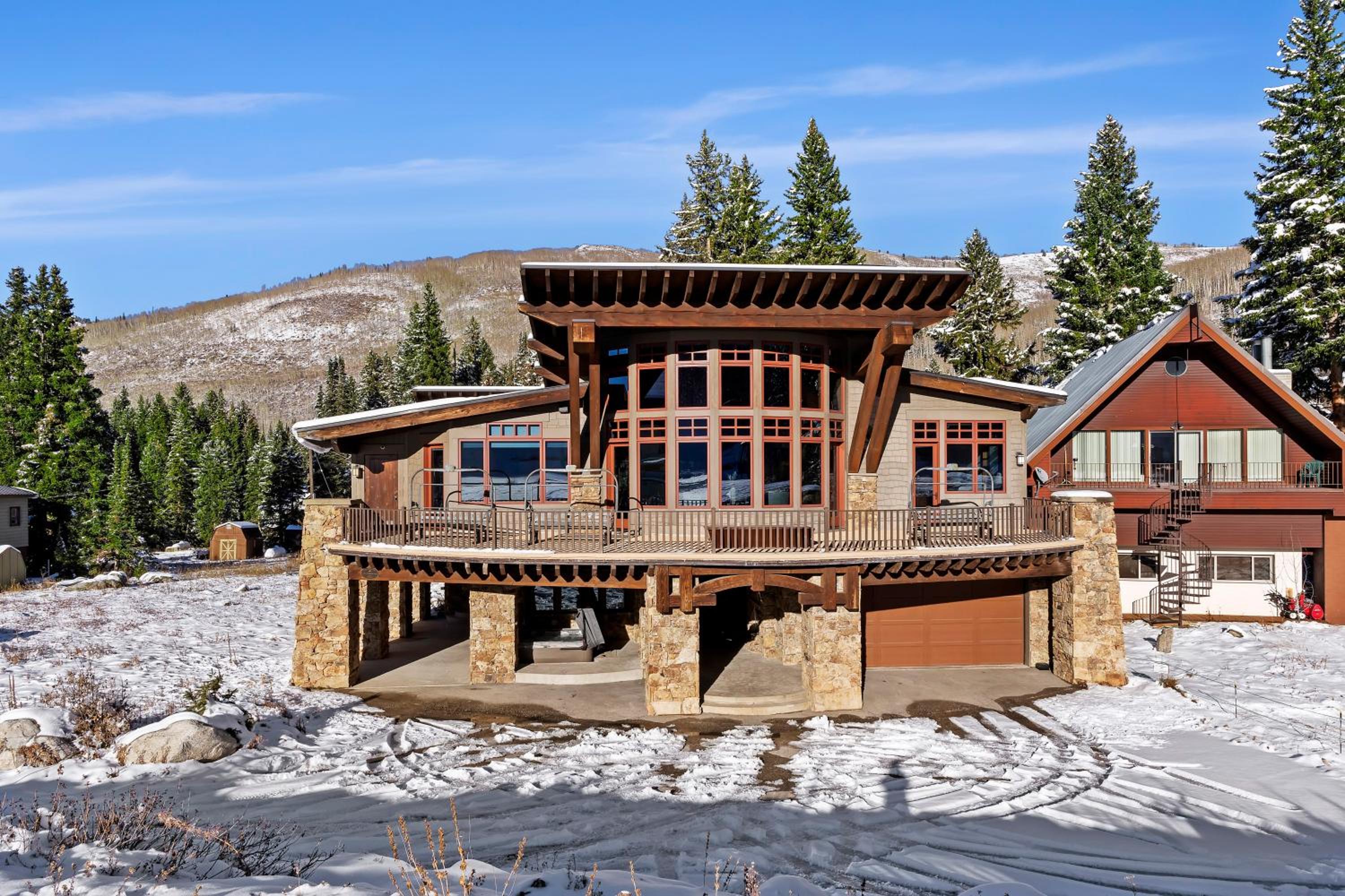 Apex Lodge SOL-12011