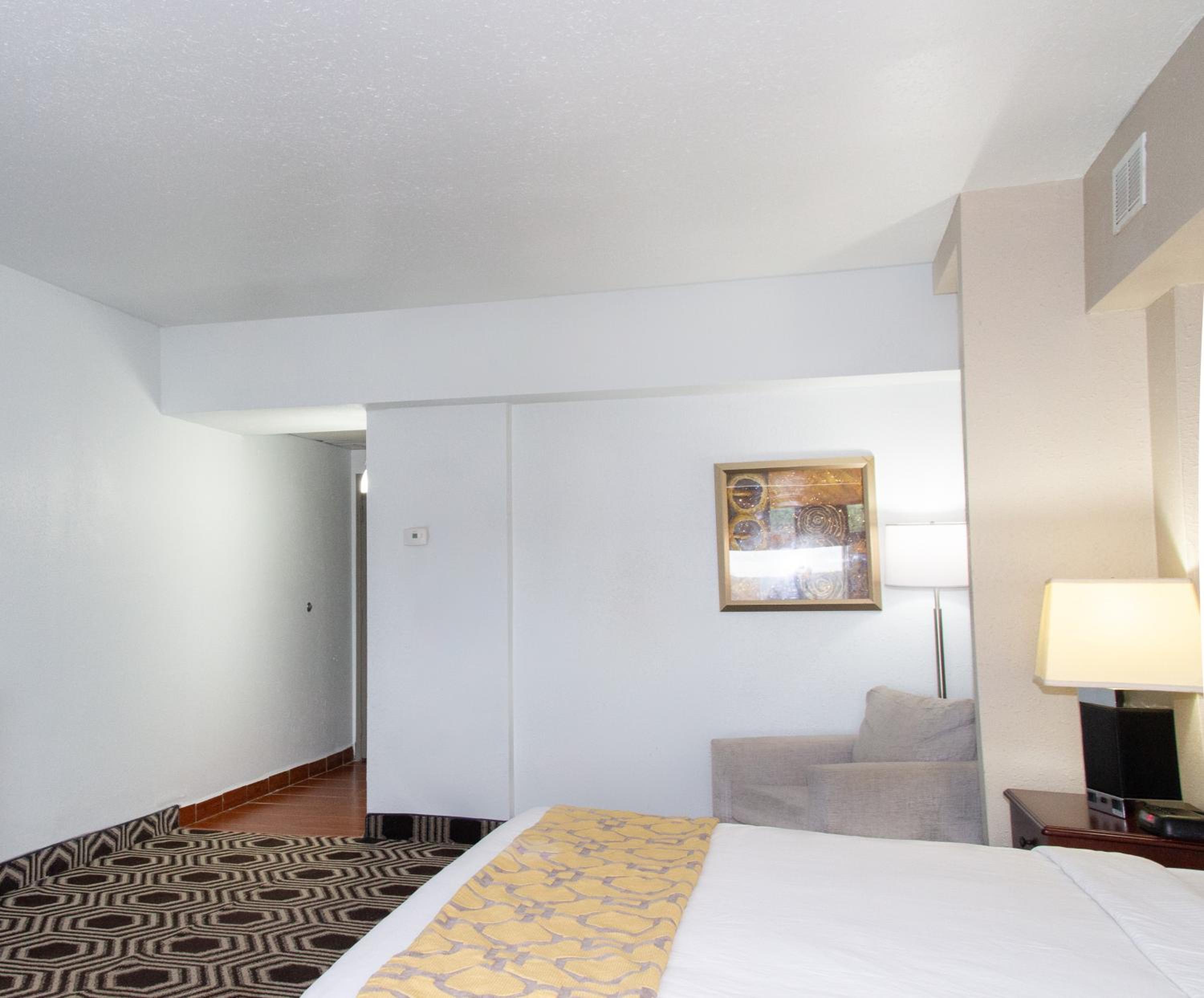 Baymont by Wyndham Delavan Near Lake Geneva