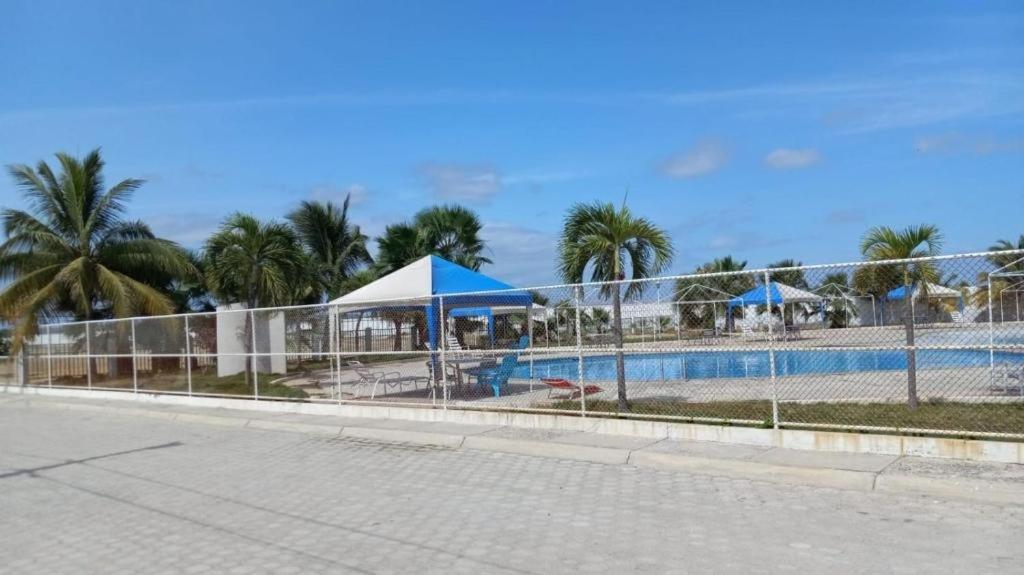 Hermosa casa playera en Ballenita Salinas