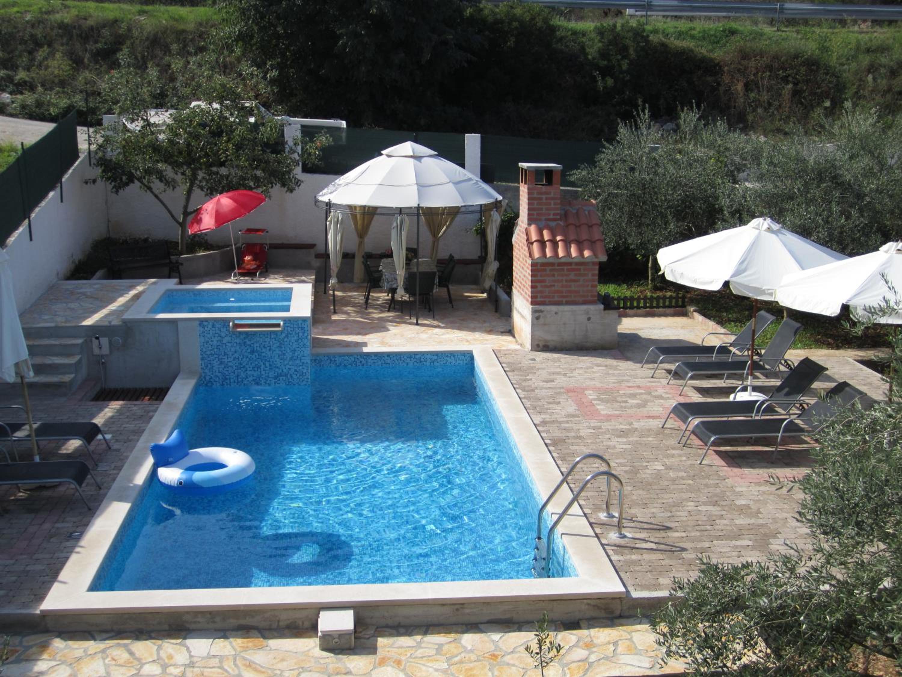 Apartments Nives